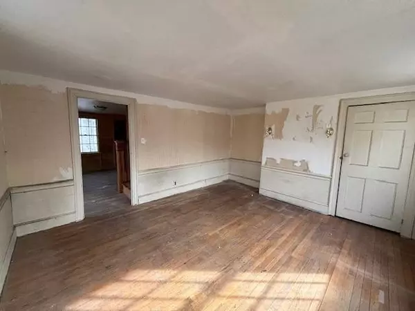 48 Springs Road, Bedford, MA 01730