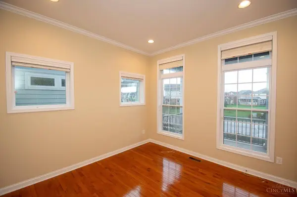 7071 Gruber Dr, Mason, OH 45040