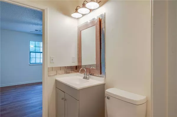 4200 Bowers Pointe DR SW, Lilburn, GA 30047