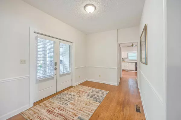 280 Suwanee Dr, Vance, SC 29163