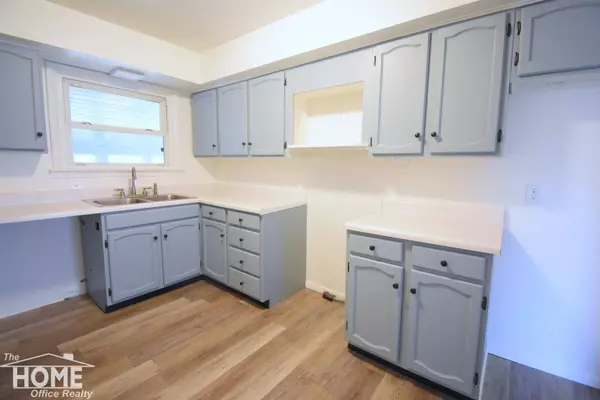 1017 N Dewey Street, Owosso, MI 48867