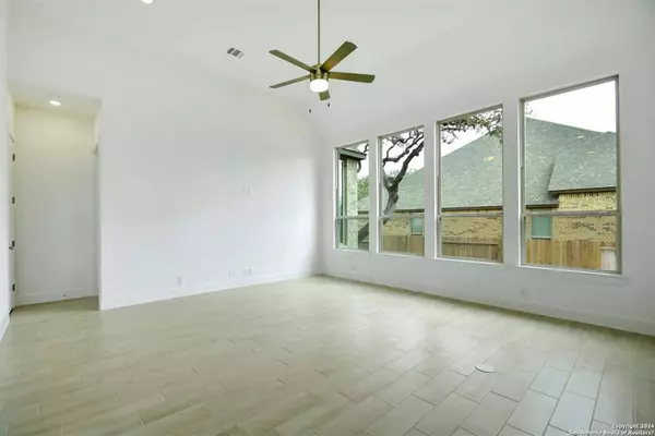 404 Citadel Rock, Cibolo, TX 78108