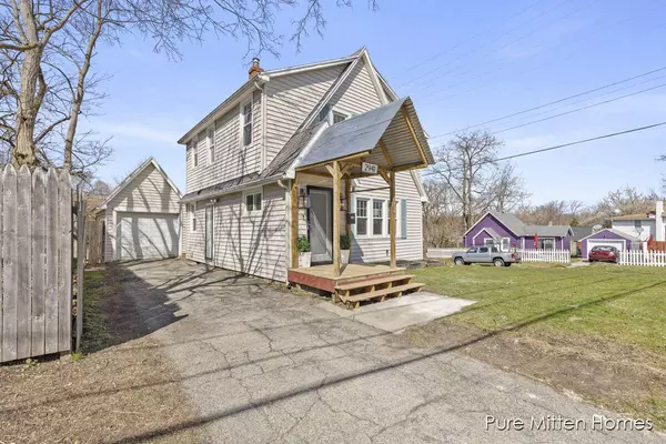 2941 Coit NE Avenue, Grand Rapids, MI 49505