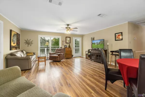 18440 RAVENWOOD DR, Prairieville, LA 70769