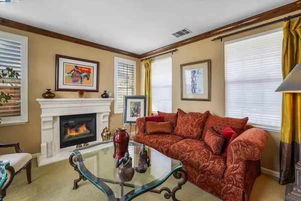 2706 Montego Bay St, Pittsburg, CA 94565