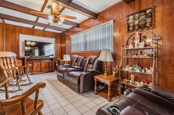 3008 W TAMPA BAY BLVD, Tampa, FL 33607