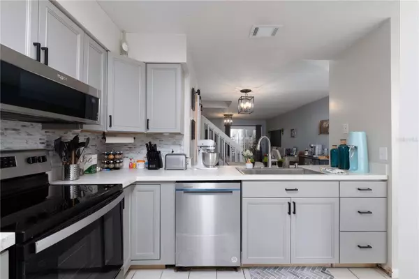 2109 SW 39TH WAY, Gainesville, FL 32607