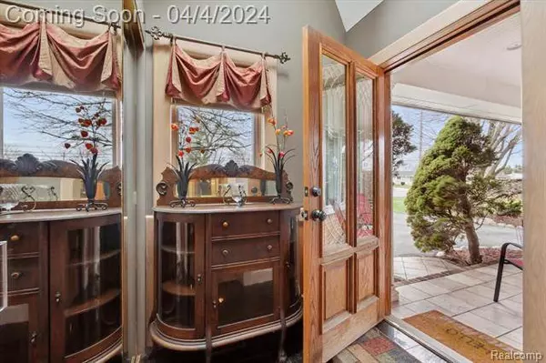 11717 Pardee Road, Taylor, MI 48180