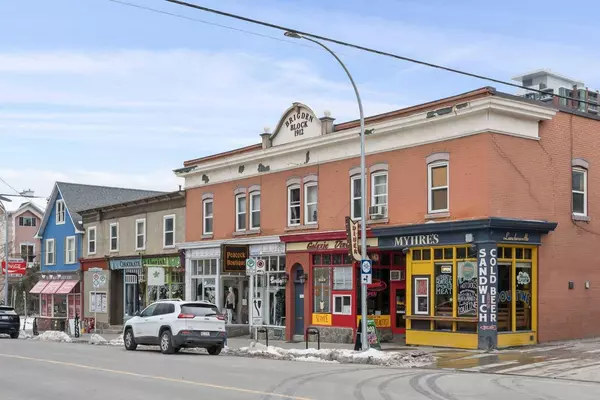 1208 14 AVE SW #305, Calgary, AB T3C 0V9