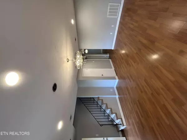 7914 Gleason DR  #1068, Knoxville, TN 37919