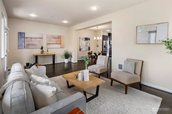 2331 25th AVE NE, Issaquah, WA 98029