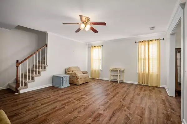 321 Biltmore Cir, Murfreesboro, TN 37128