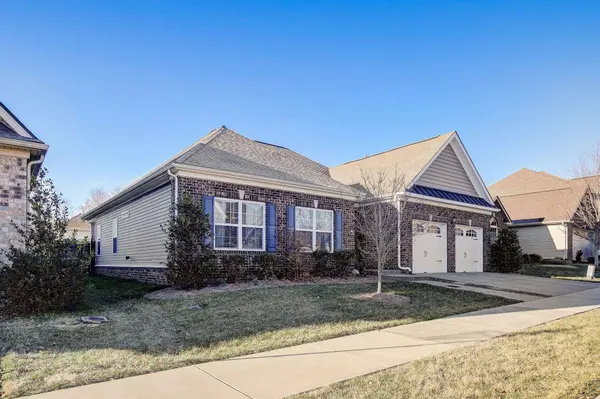 245 Jocelyn Dr, Cottontown, TN 37048