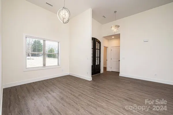 3315 47th AVE NE, Hickory, NC 28601