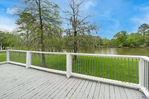 18440 RAVENWOOD DR, Prairieville, LA 70769