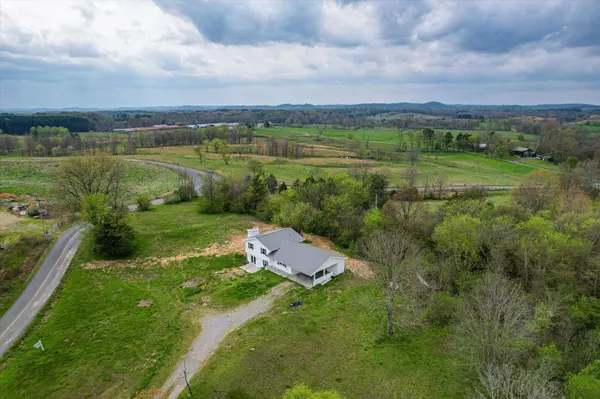 3347 SE Hunt Rd, Cleveland, TN 37323