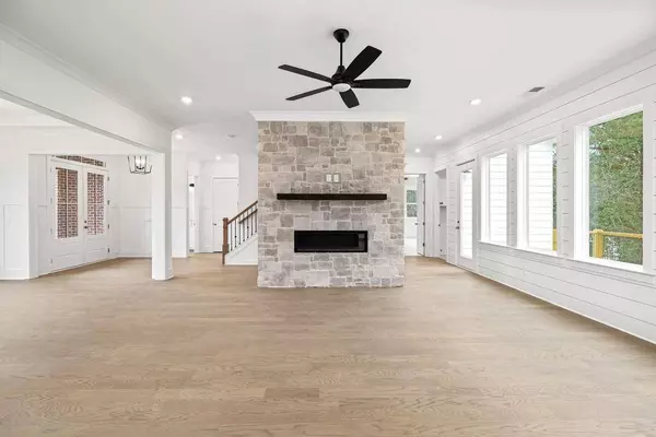 671 Embry LN, Marietta, GA 30066