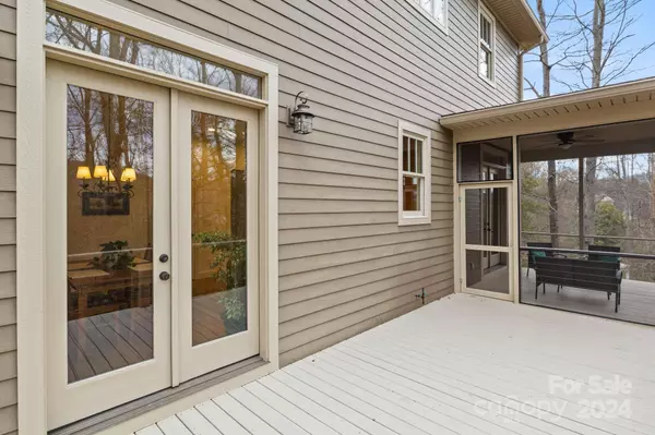 144 Rabbit Ridge RD, Fletcher, NC 28732