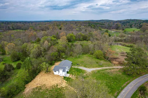 3347 SE Hunt Rd, Cleveland, TN 37323