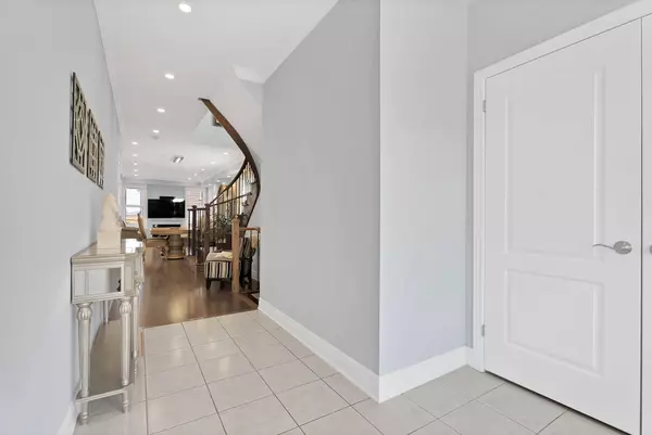 29 Rain Forest Ln, Halton Hills, ON L7G 0L8