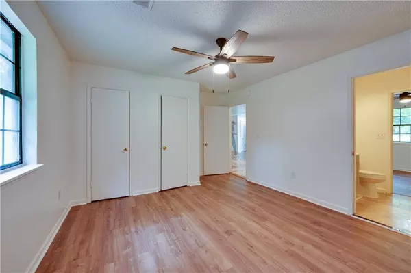 4200 Bowers Pointe DR SW, Lilburn, GA 30047