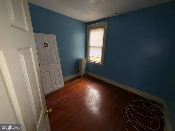 1619 CARSWELL ST, Baltimore, MD 21218