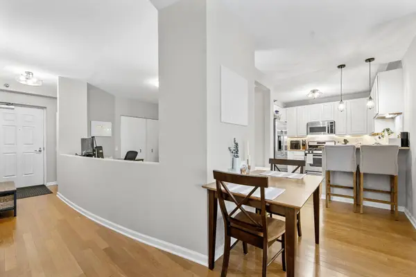 1111 S WABASH AVE #1807, Chicago, IL 60605