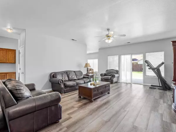 1179 W Jameson Avenue, Fowler, CA 93625