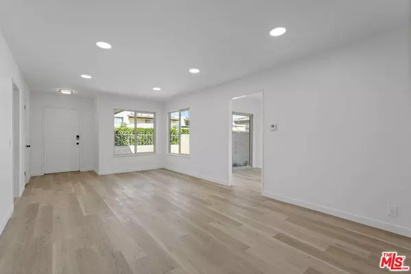 5753 La Jolla WAY #13, Cypress, CA 90630