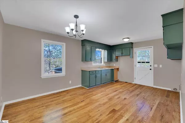 419 Pineview Drive, Pickens, SC 29671