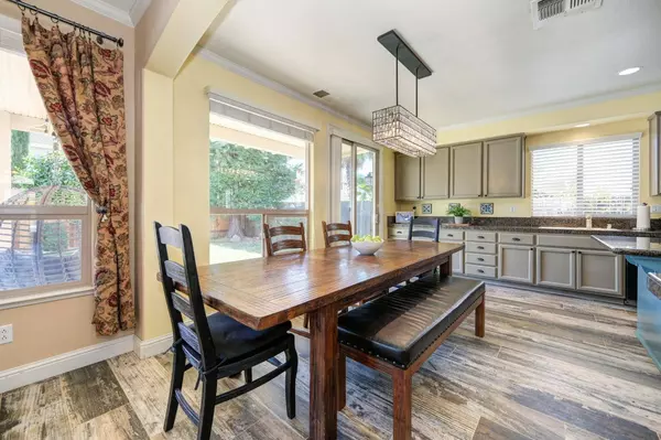 416 Sorrbento CT, Roseville, CA 95747