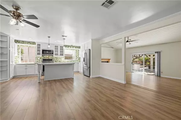 27217 Garza DR, Saugus, CA 91350