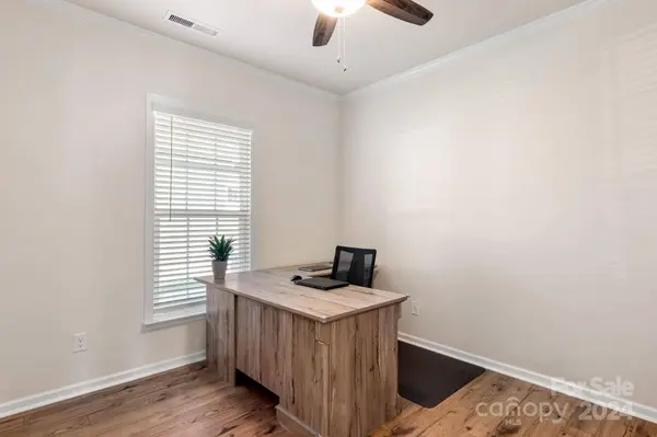 8709 Gladden Hill LN, Fort Mill, SC 29715