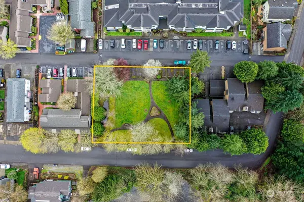 750 NW 3RD AVE NW, Issaquah, WA 98027