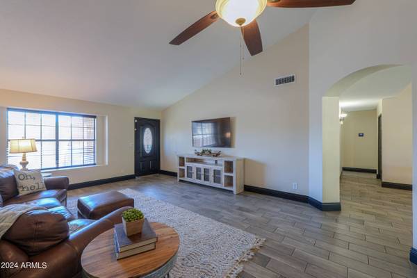 3056 E LELAND Street, Mesa, AZ 85213