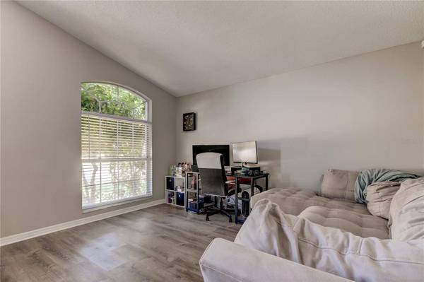 8529 HEYWARD RD, Tampa, FL 33635