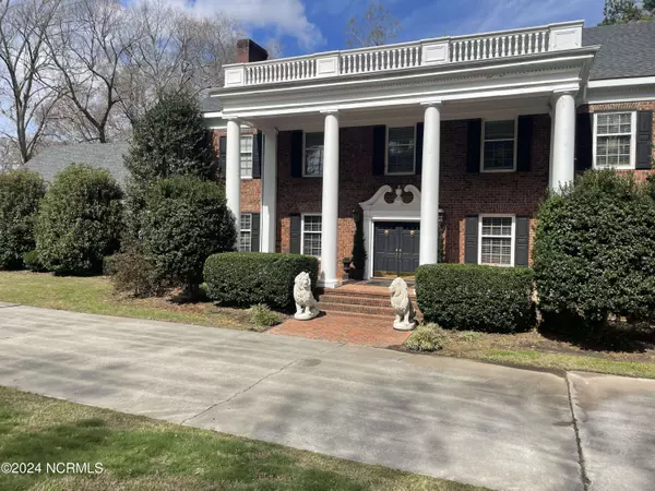 1100 Brookside Drive NW, Wilson, NC 27896