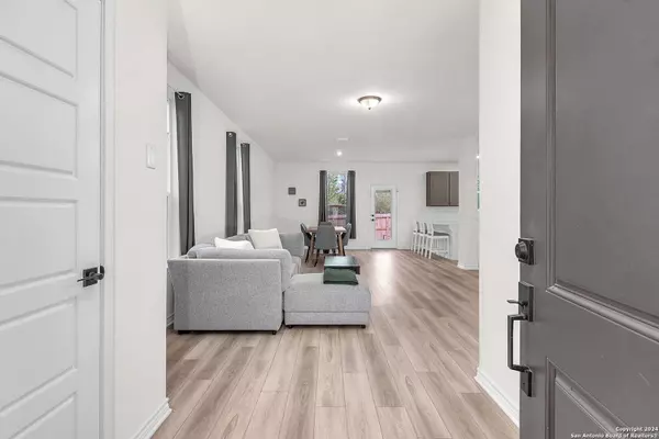 2431 Bart Cv, San Antonio, TX 78244