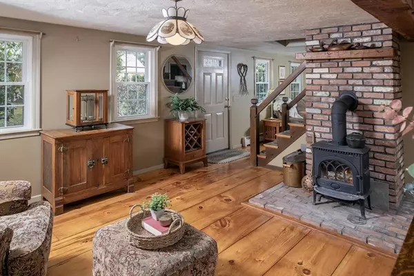 66 Main Street, Plympton, MA 02367