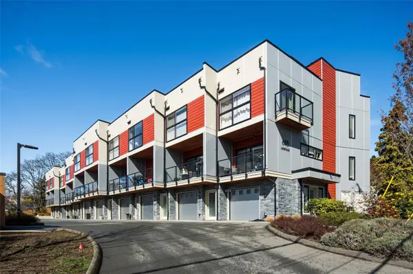 618 Lampson St #10, Esquimalt, BC V9A 6A1