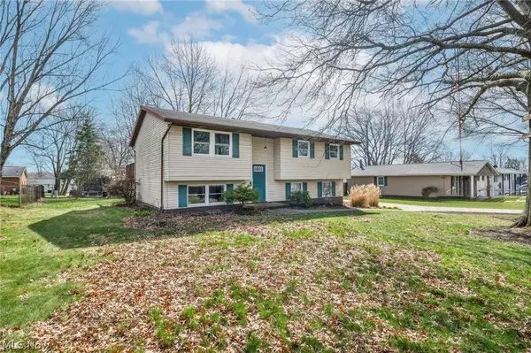 626 Snively AVE NW, Massillon, OH 44646