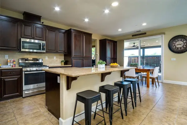 2104 Collet CT, Rocklin, CA 95765