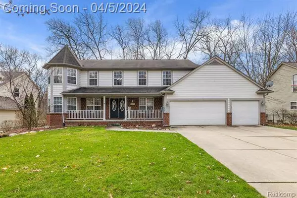 2107 DEER RUN Trail, Waterford, MI 48329