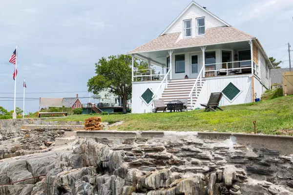 10 Wills Strait RD, Harpswell, ME 04079