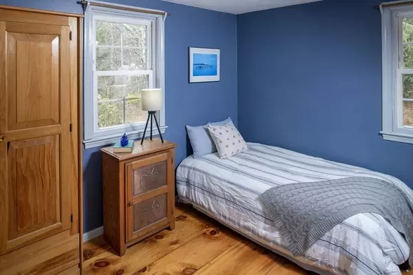 66 Main Street, Plympton, MA 02367