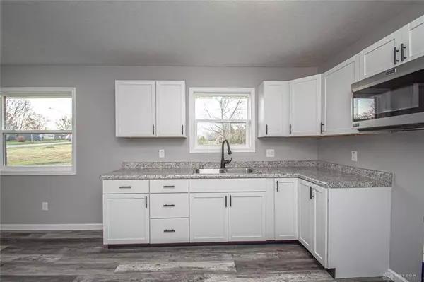 311 E South Street, Gratis, OH 45304