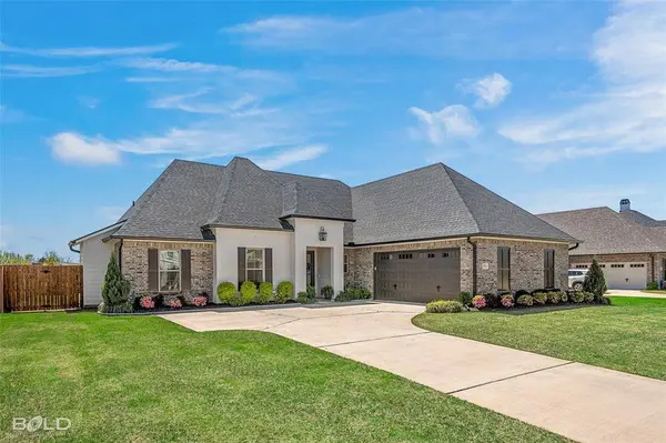 1112 Calle Lago Court, Bossier City, LA 71111