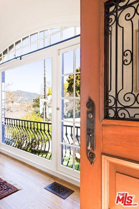 1206 E Palmer AVE, Glendale, CA 91205