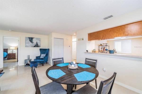 2701 COUNTRYSIDE BLVD #101, Clearwater, FL 33761