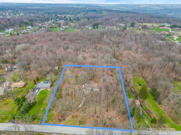 433 E Maitland Ln, New Castle, PA 16105